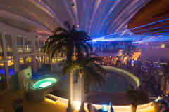 AIDAprima Lasershow im Beach Club