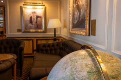 Deutschland-Adlon-Lounge-Bibliothek-1185