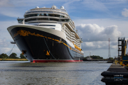 Disney_Treasure-1304