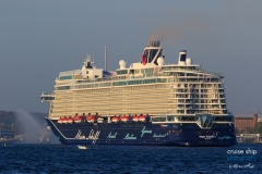 Mein Schiff 1 auf der Kieler Förde