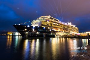 Read more about the article Taufe der Mein Schiff 5
