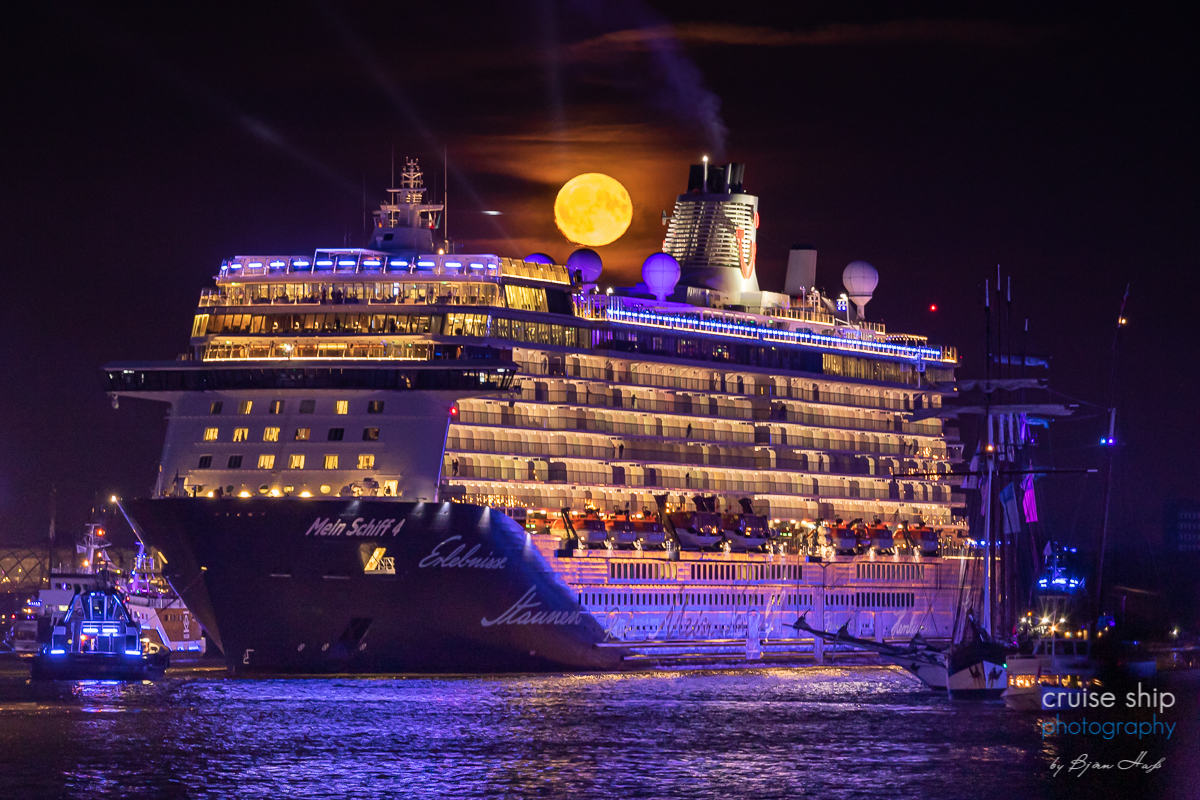 You are currently viewing Cruise Days 2019 – Impressionen der Auslaufparade