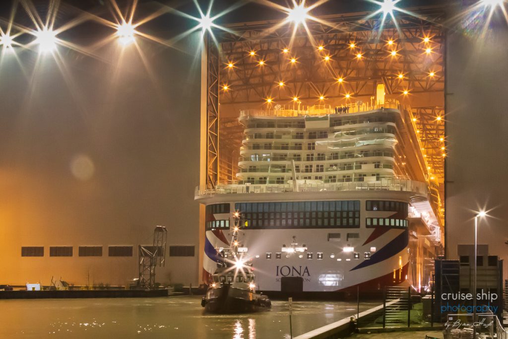 Die IONA von P&O Cruises hat das Baudock der Meyer Werft verlassen