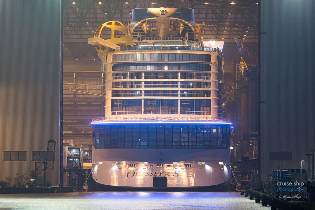 Odyssey of the Seas verlässt Baudock der Meyer Werft