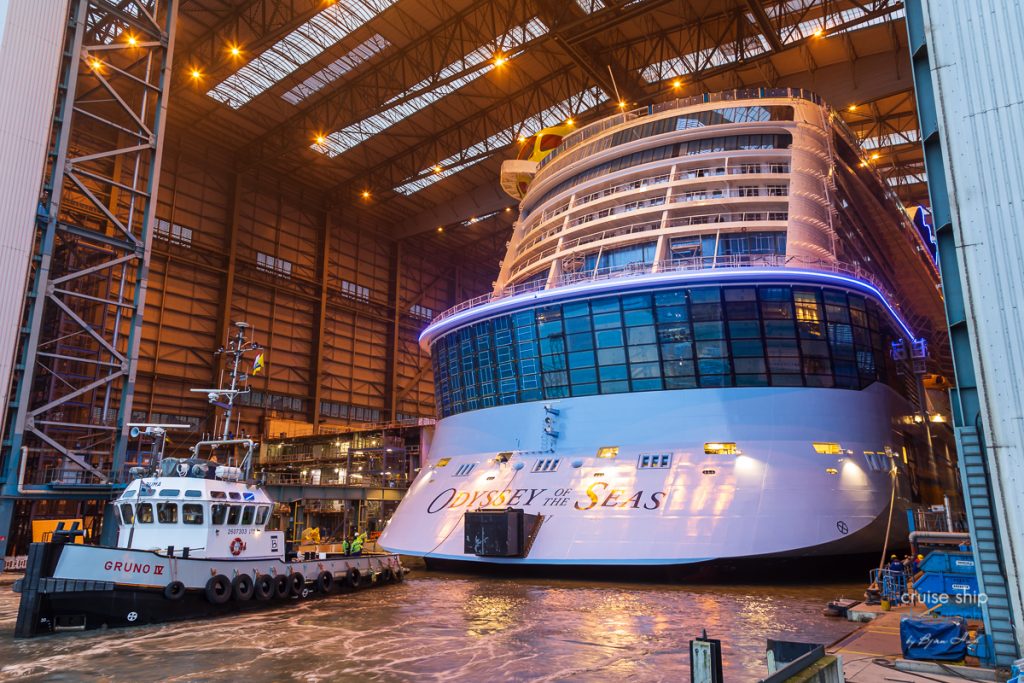 Odyssey of the Seas verlässt Baudock der Meyer Werft