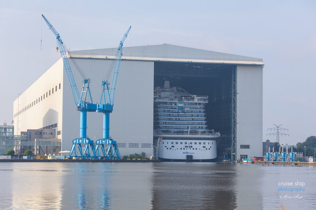 AIDAcosma Ausdocken Meyer Werft