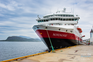 Read more about the article Projekt „Sea Zero“ auf Erfolgskurs:<br>Hurtigruten Norwegen erhält Fördermittel für Null-Emissionen-Schiff