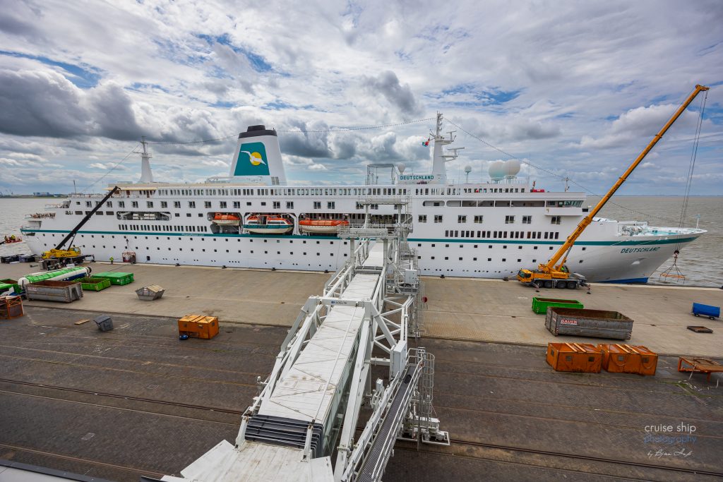 MS Deutschland 1