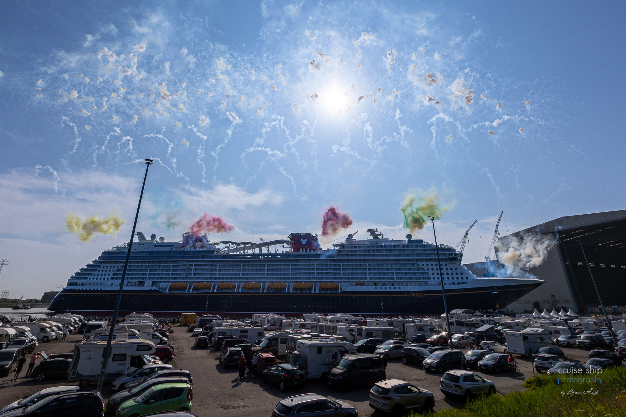 Mehr über den Artikel erfahren Disney Destiny hat Baudock der Meyer Werft verlassen