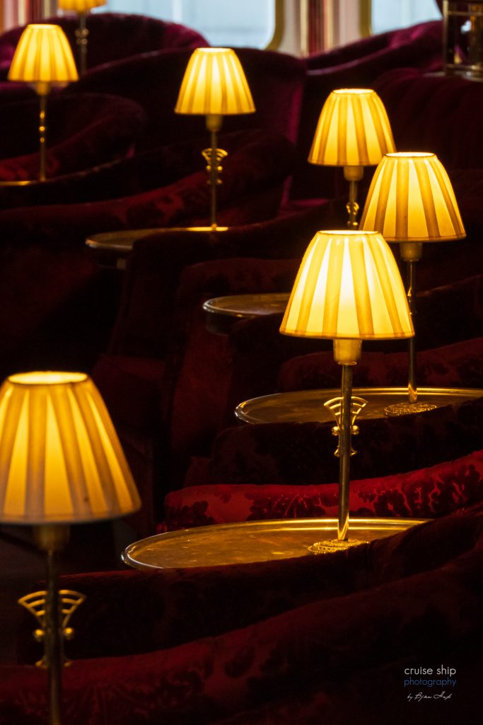 Kaisersaal vom Kreuzfahrtschiff MS Deutschland