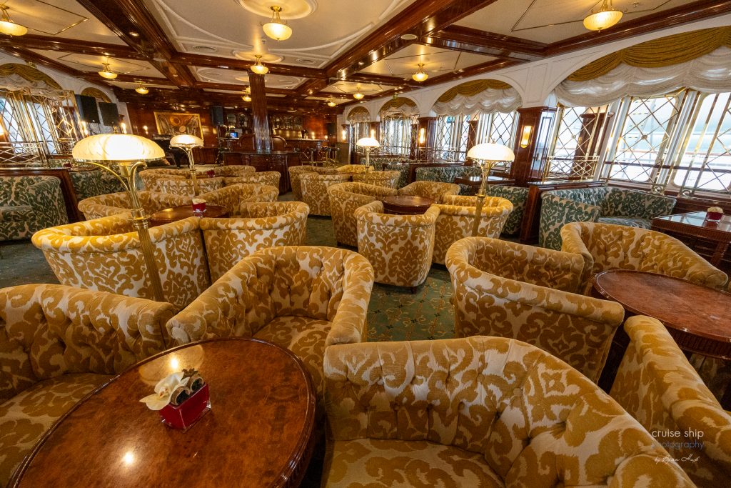 Salon Lili Marleen auf dem Kreuzfahrtschiff MS Deutschland