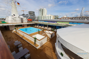 World-Explorer-Pool