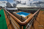 World-Explorer-Pool
