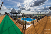World-Explorer-Pool